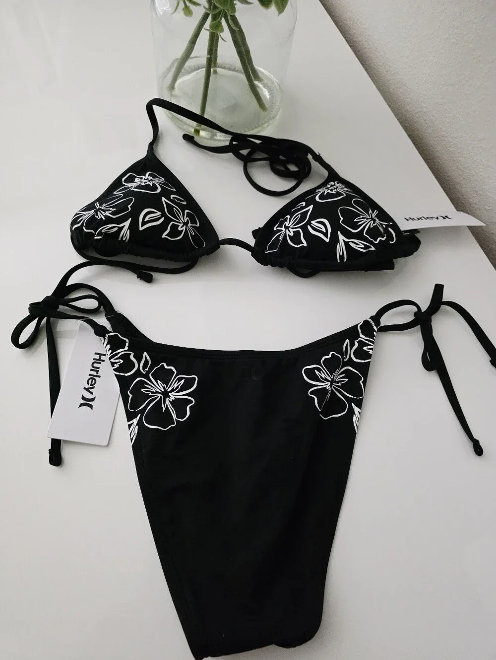HURLEY🕶 Brand New Triangle Bikini Top & Tie Side Bottoms SIZE S